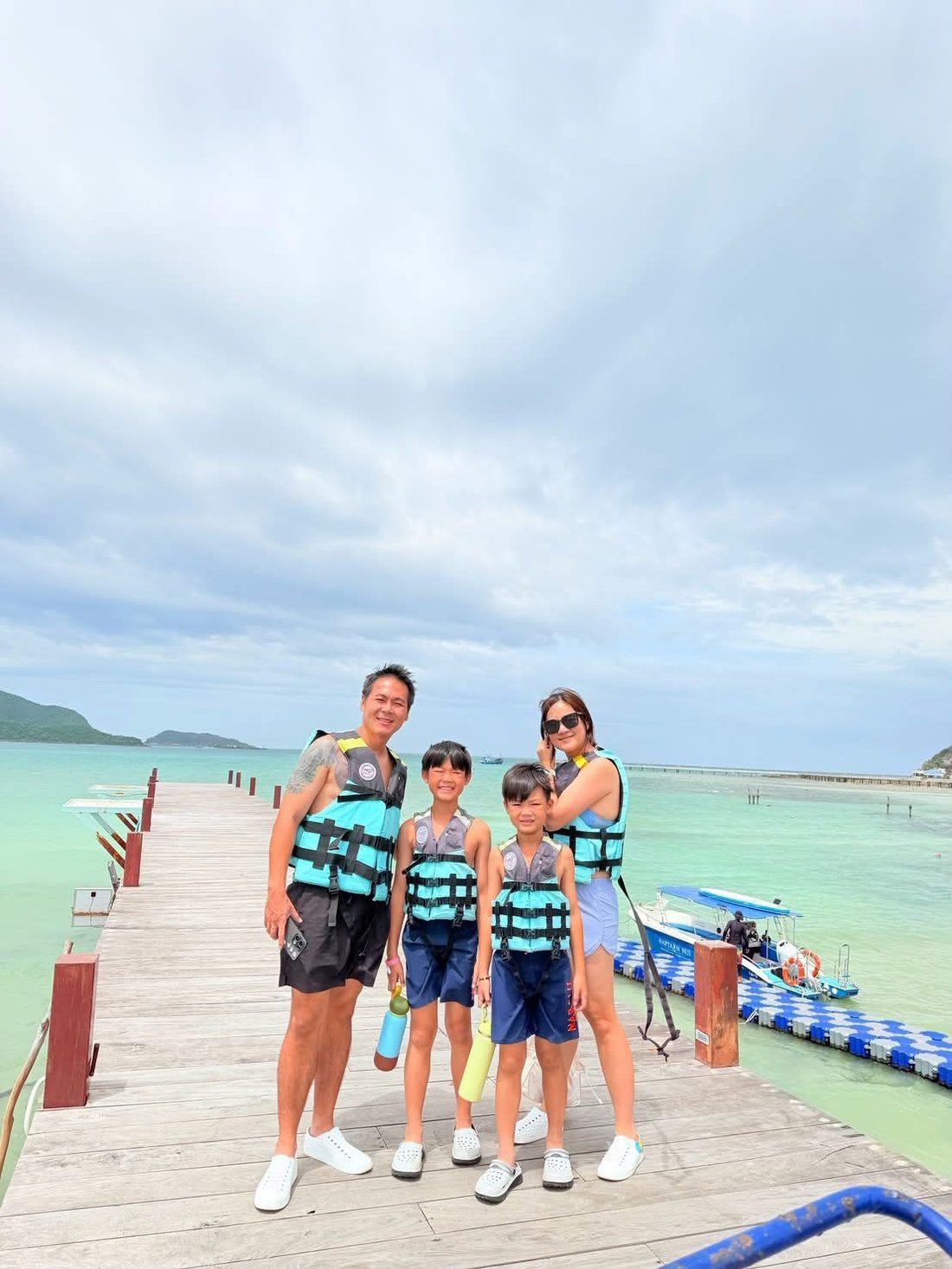 เกาะขาม & หาดทราย — ซีไซต์ ทราเวล แสมสาร